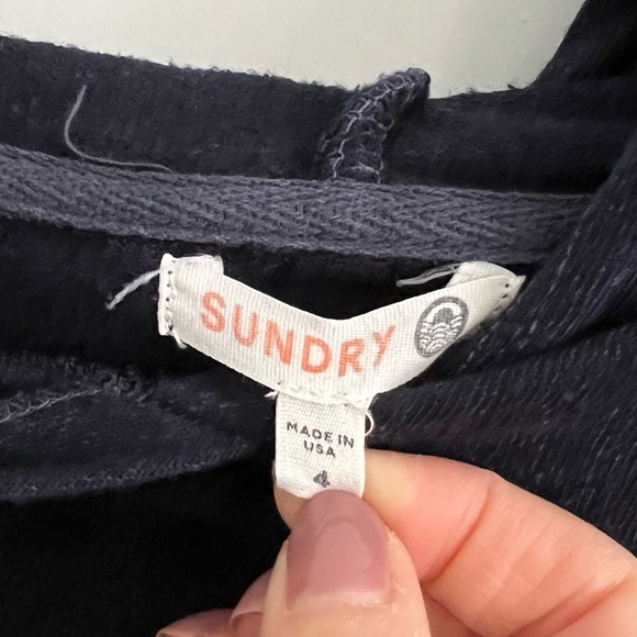 Long sleeve hoodie - Picture 3 of 3